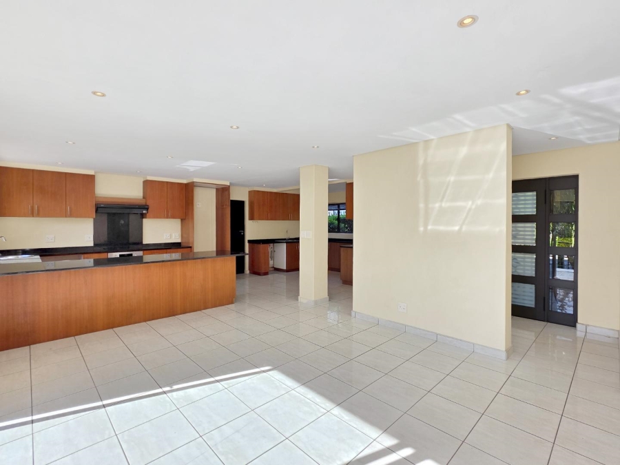 To Let 4 Bedroom Property for Rent in Oranjezicht Western Cape